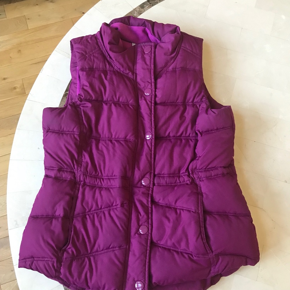 Old Navy Puffer Vest